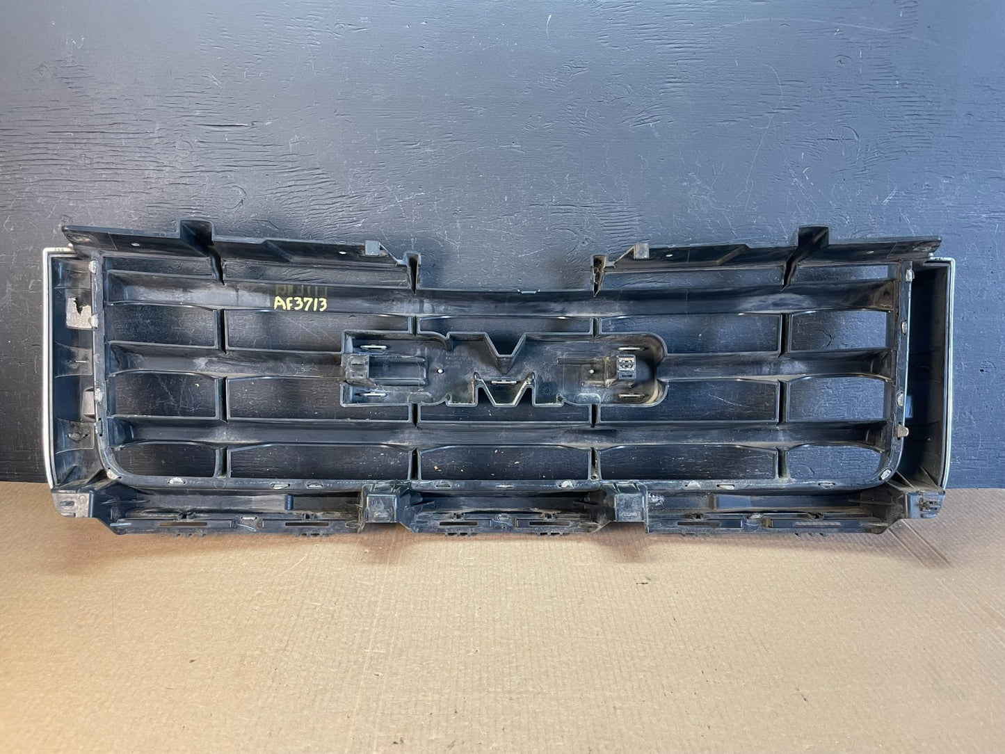 2007 to 2013 GMC Sierra 1500 Front Upper Chrome Grill Grille AF3713 DG3