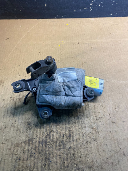 2011 to 2019 Ford Explorer Rear Windshield Wiper Motor OEM z2444 DG3