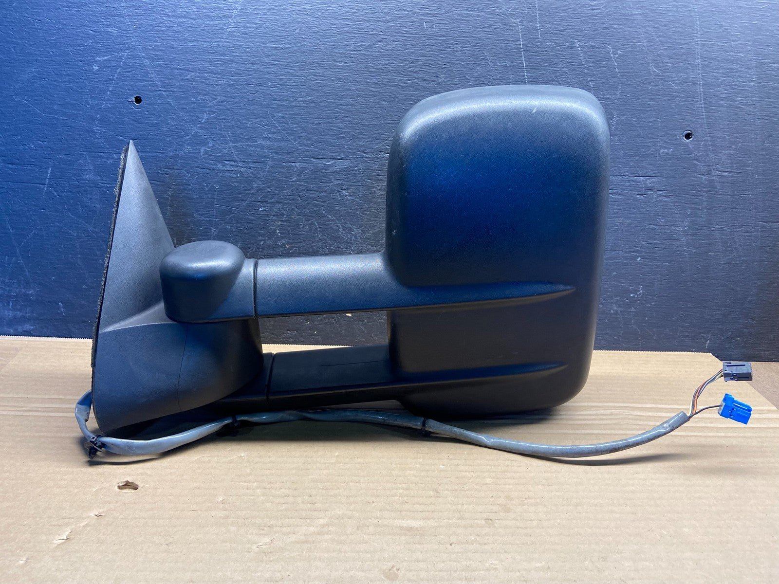 2003-2006 Chevrolet Silverado Sierra Left Driver LH Tow Door Mirror AE4709 DW0