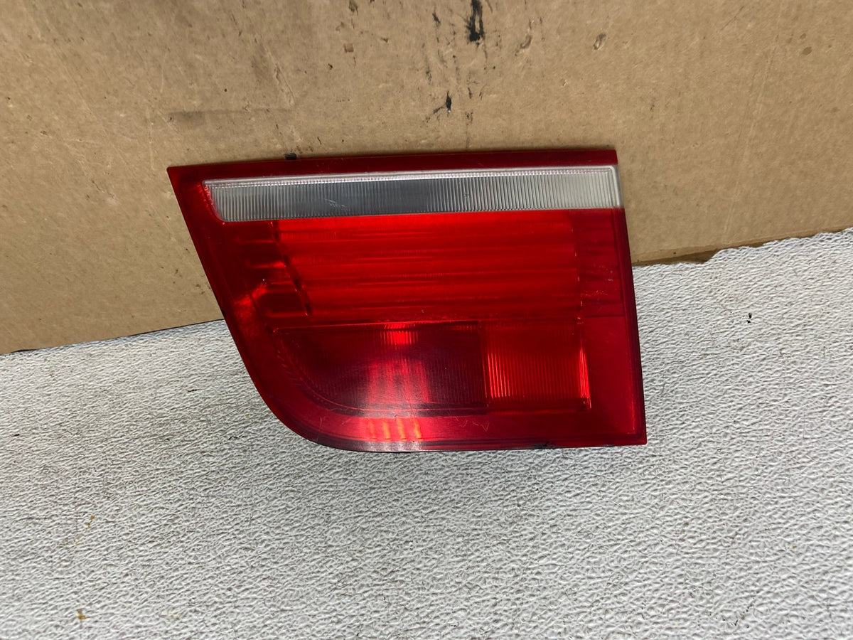 2007 to 2010 Bmw X5 E70 Right Passenger Rh Side Inner Tail Light AG2164 LK0
