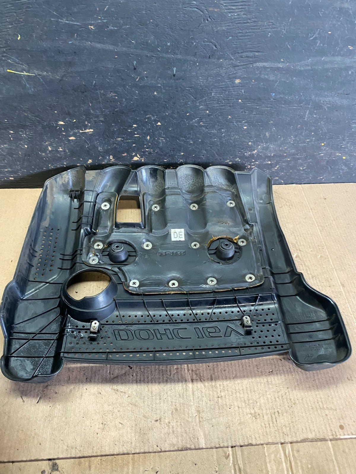 2004 2005 2006 Kia Optima 2.4L Engine Motor Cover S9807 DG4