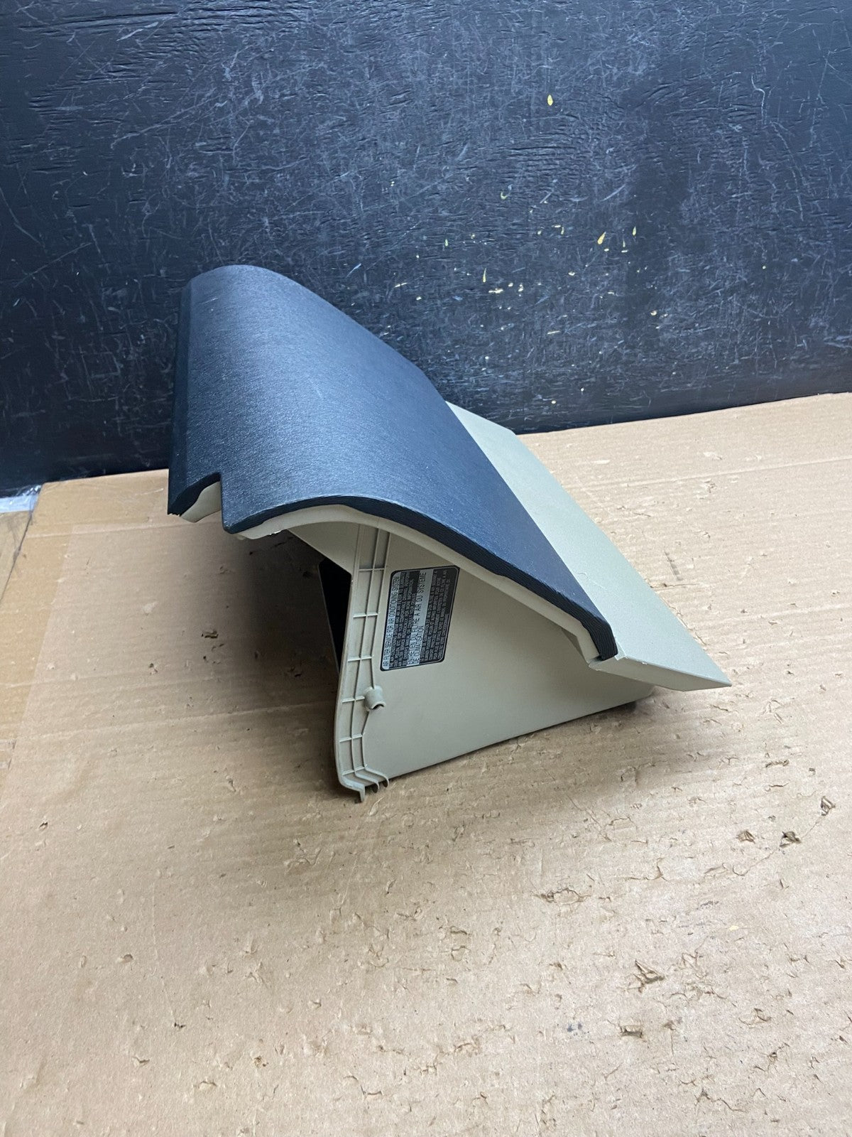2004-2009 Toyota Prius Front Right Passenger Storage Glove Box AG8508 DG1