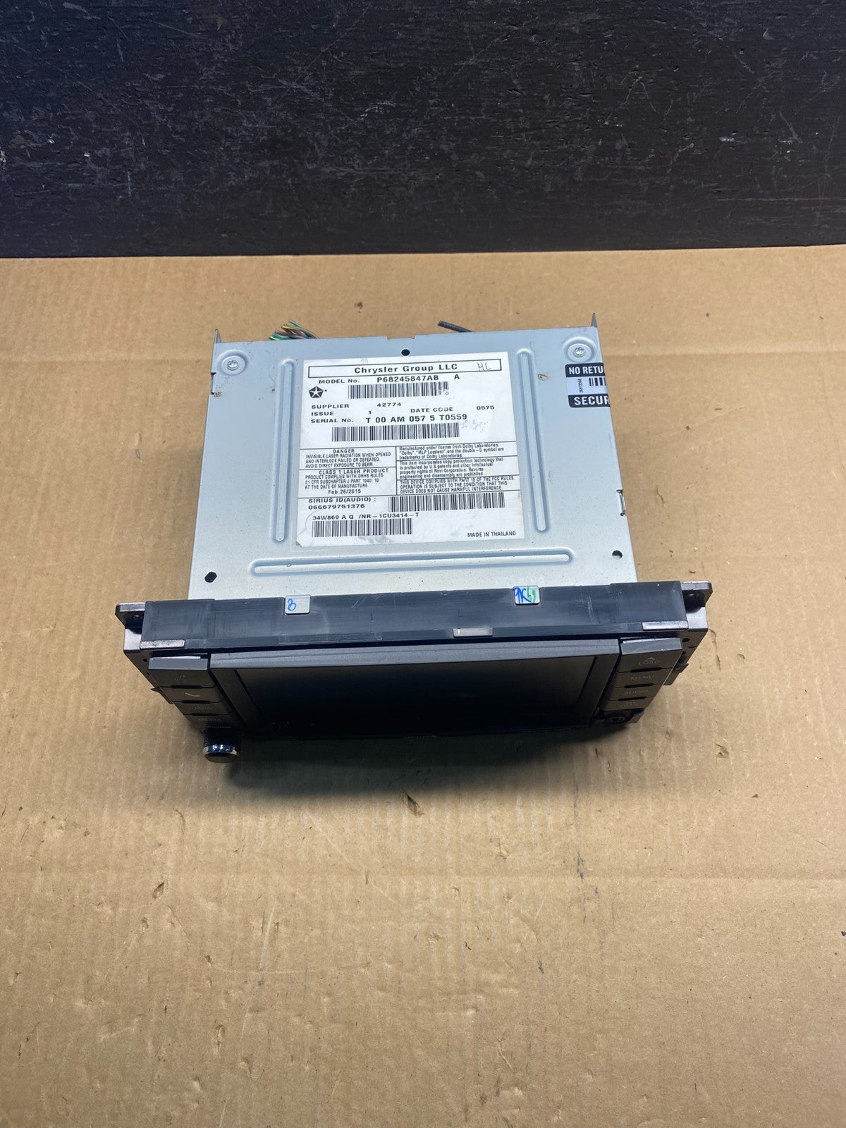 2008 2013 Jeep Dodge Chrysler Screen Display CD Player Satellite Radio AD1584 DG3