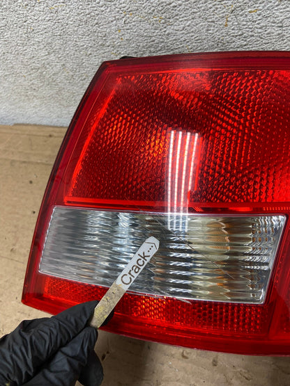 2003 to 2006 Audi A4 Cabrio Convertible Right Passenger Tail Light AH8412 LK4