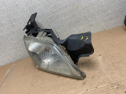 1997 to 2005 Chevrolet Venture Montana Right Passenger RH Headlight AA8749 DG1