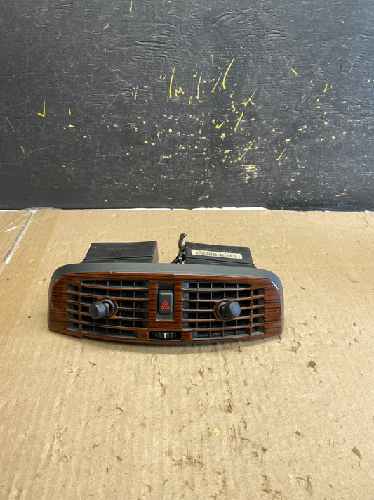 2004 to 2009 Cadillac SRX Front Center Dash A/C Air Vent AB2244 DG0