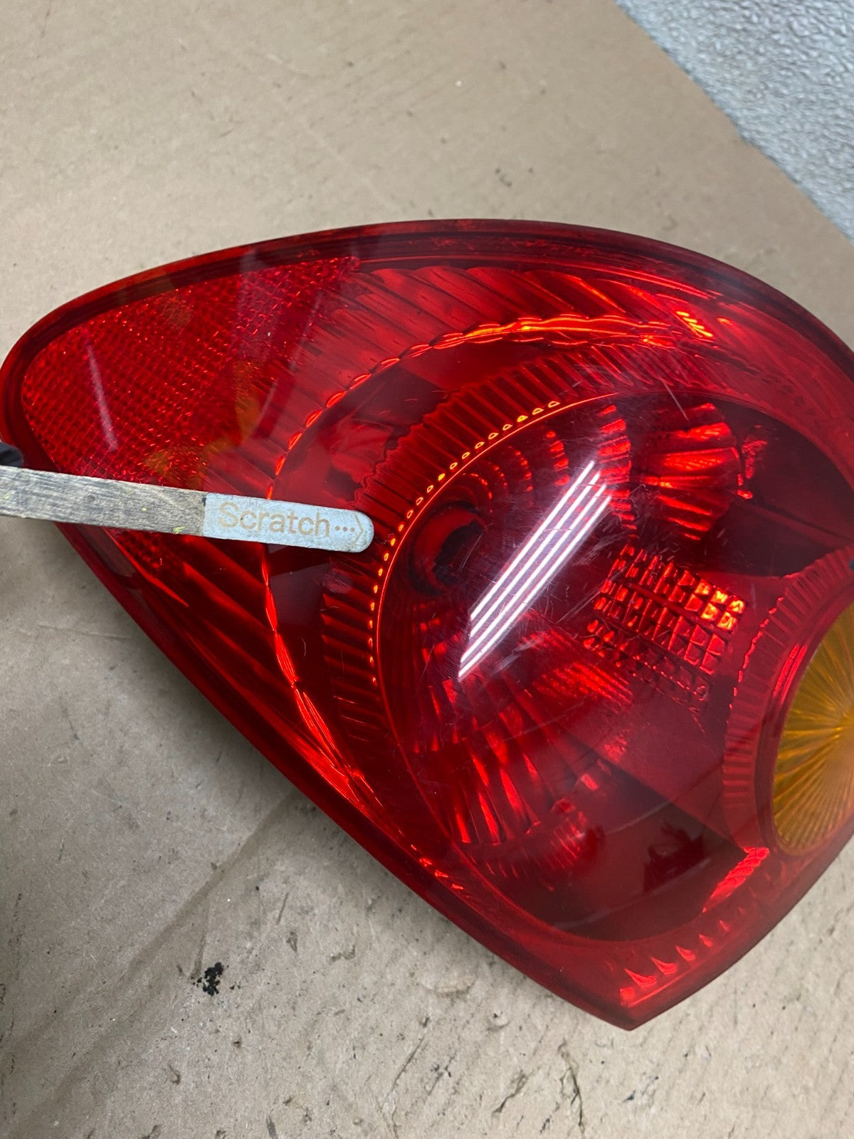 2003 to 2005 Toyota Corolla Right Passenger RH Side Tail Light Oem W0849 DW4