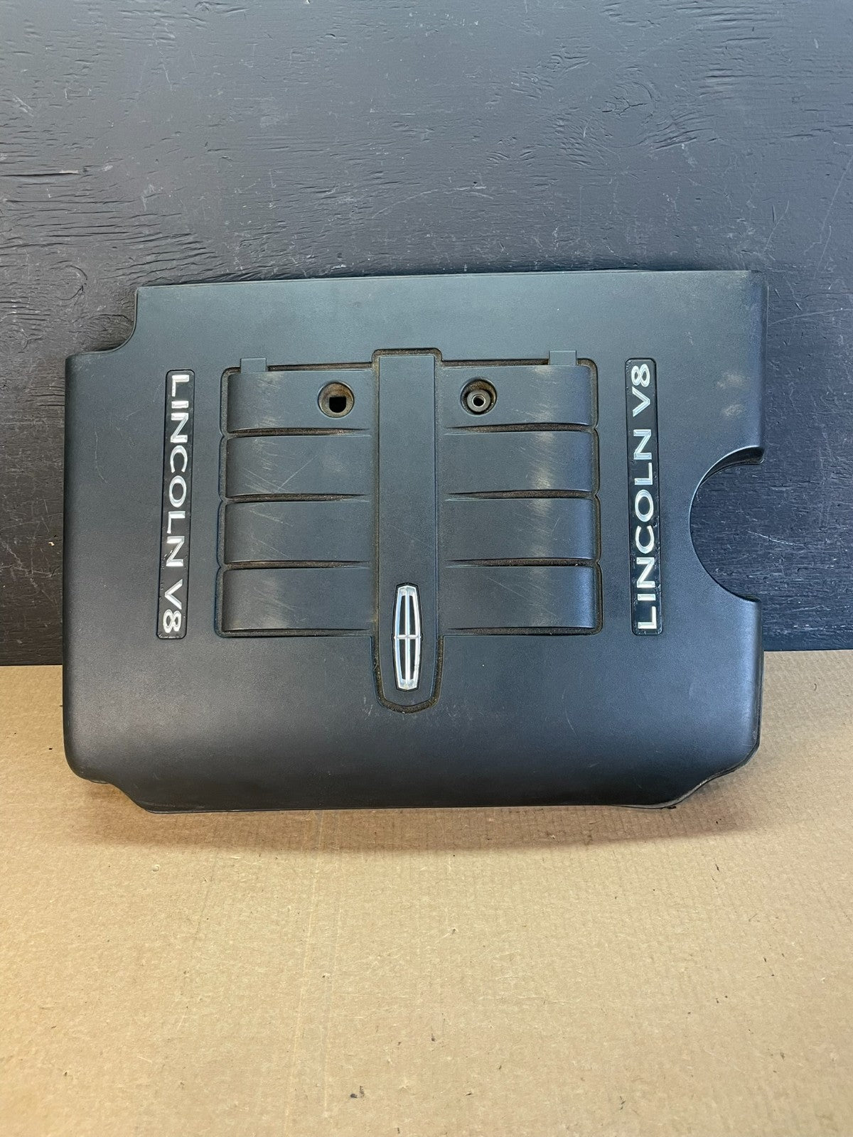 2002 to 2004 Lincoln Navigator 5.4L V8 Engine Motor Cover AF3670 DG0