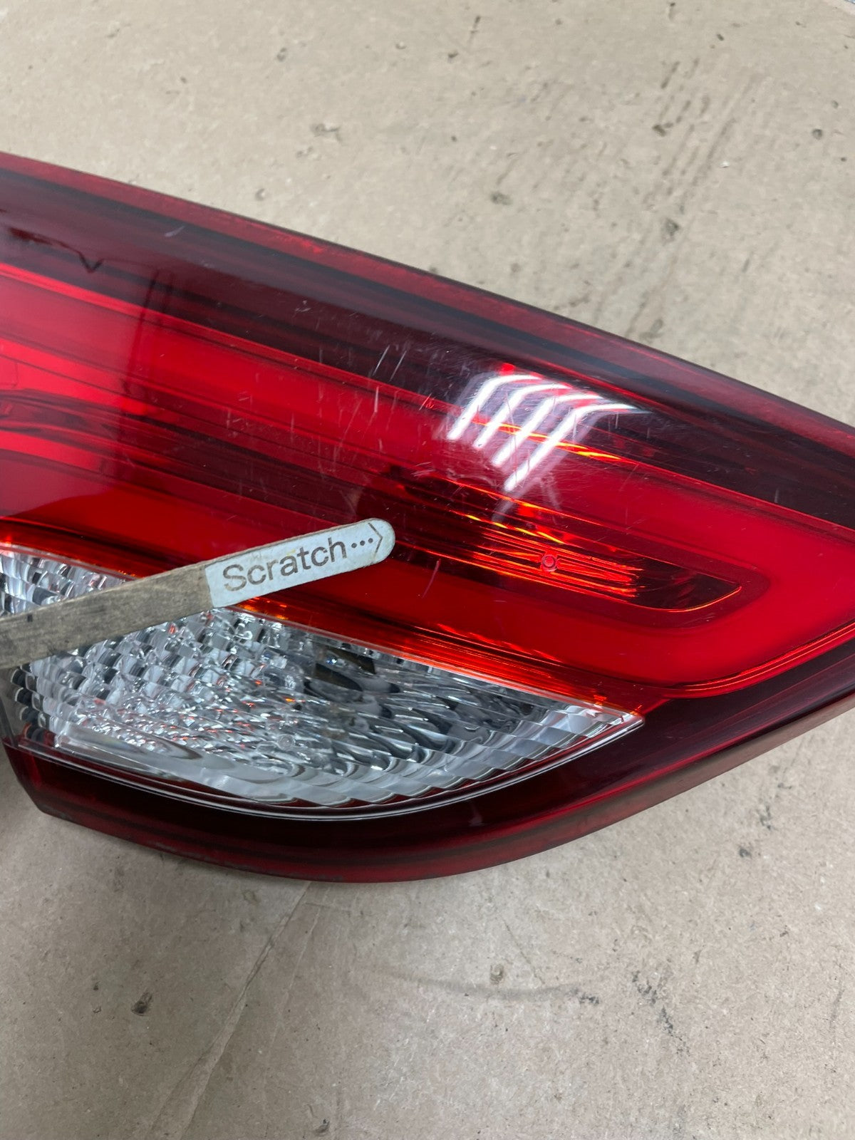2015 to 2017 Chrysler 200 Sedan Left Driver Side Inner Tail Light Q4330 DW3