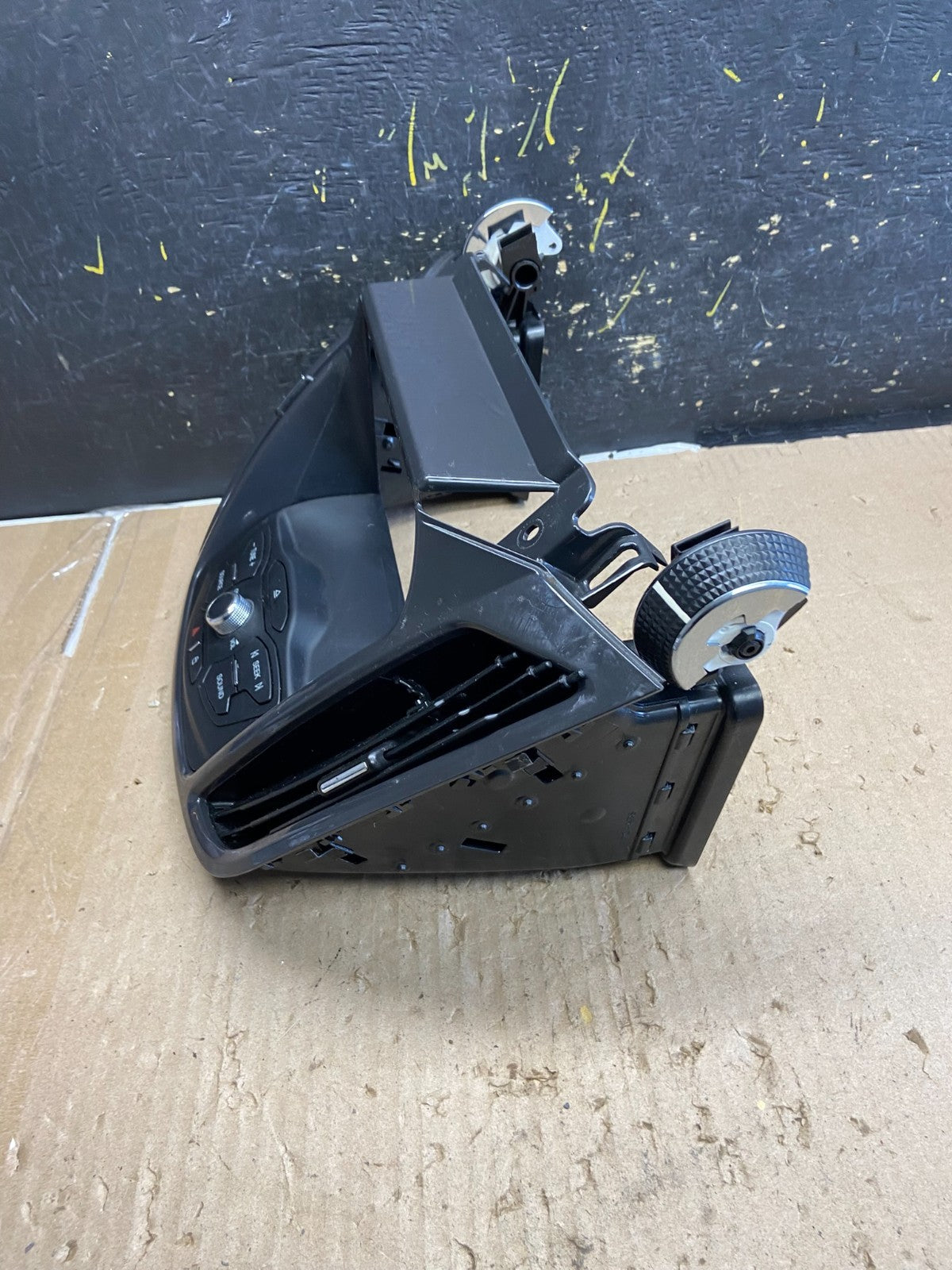 2013 2014 2015 2016 Ford Escape Dash Radio Control Panel Bezel ab5498 DG2