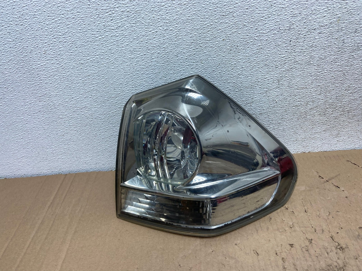 2004 to 2009 Lexus Rx350 RX330 Right Passenger Tail Light AF4310 LK0