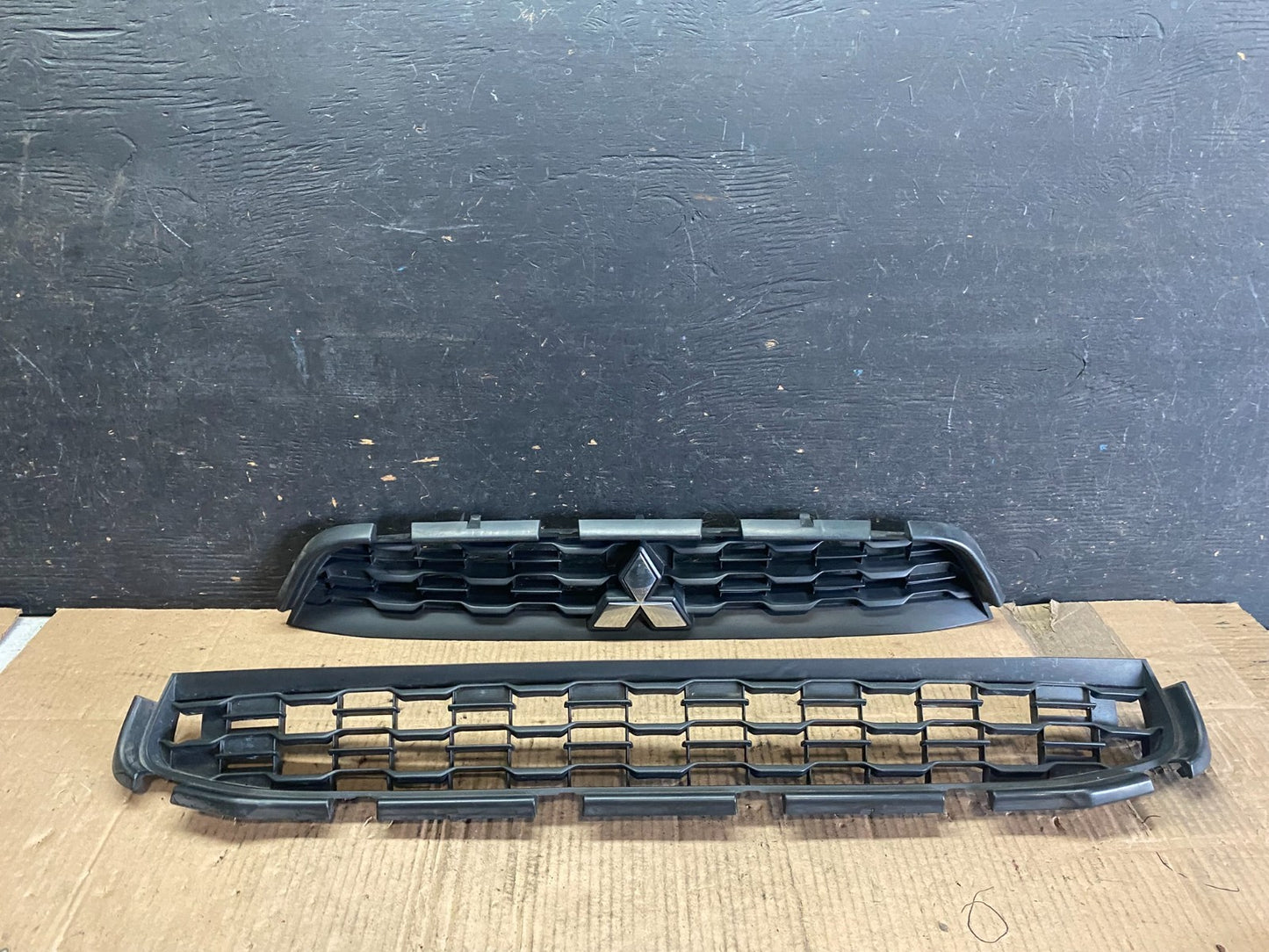 2013-2015 Mitsubishi Outlander Front Upper Lower Set Grille Q0682 DG0