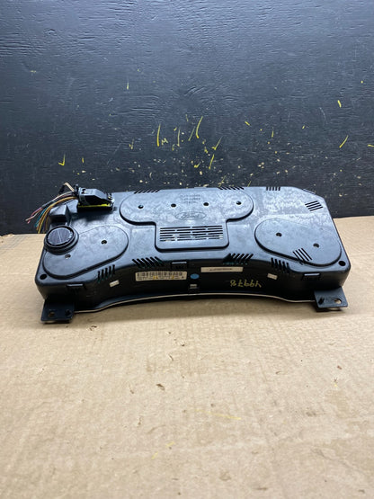 2010 2011 Ford  Expedition Speedometer Cluster Gauge Oem y9978 DG5