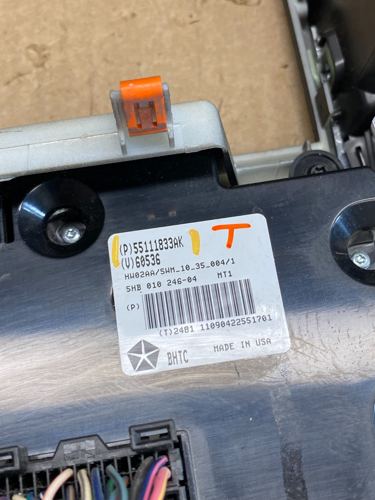 2011-2013 Jeep Grand Cherokee Center Radio Climate Control Bezel Vent AC6536 DG9