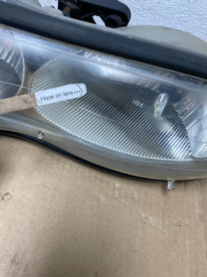 1998 to 2002 Chevrolet Camaro Pair Left and Right Headlights AE9157 DW4