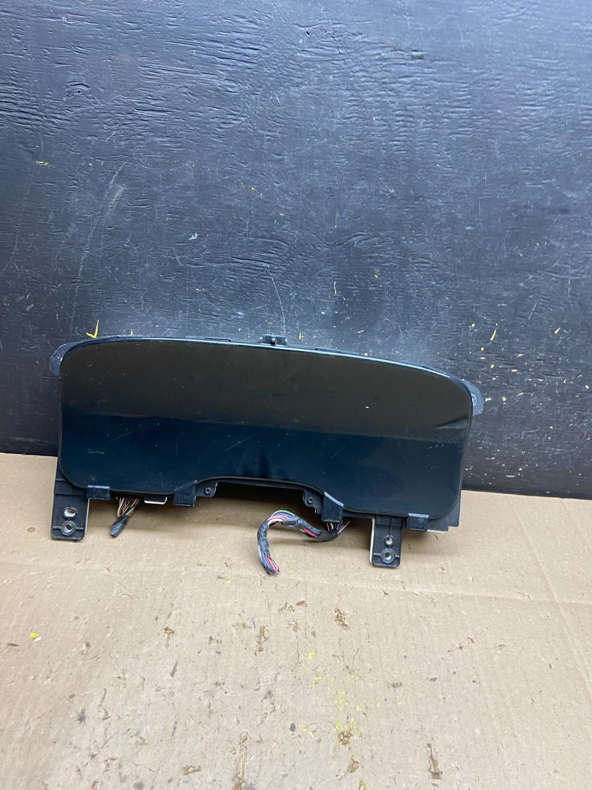 2004 to 2005  Lincoln Navigator Aviator Speedometer Gauge Cluster U4962 DG0