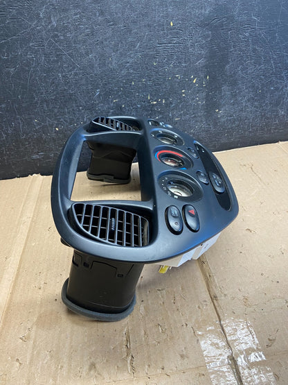 2004 2006 Toyota Tundra Climate Control Panel Radio Bezel AI2776 DG1
