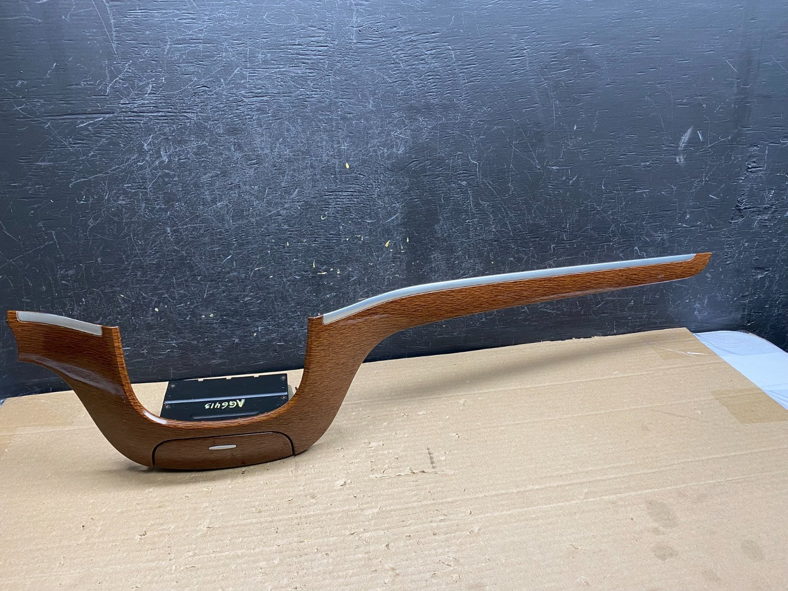 2007 to 2012 Hyundai Santa Fe Center Dashboard Wood Panel Molding AG6413 DG0