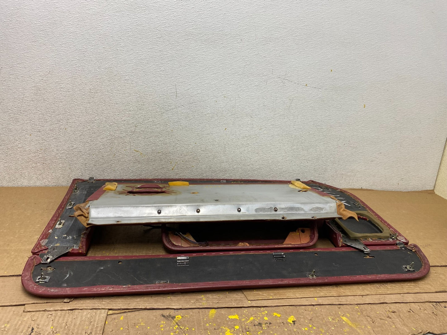 1981 to 1991 Rolls Royce Silver Spirit Front Right Side Door Panel O5926 PS4