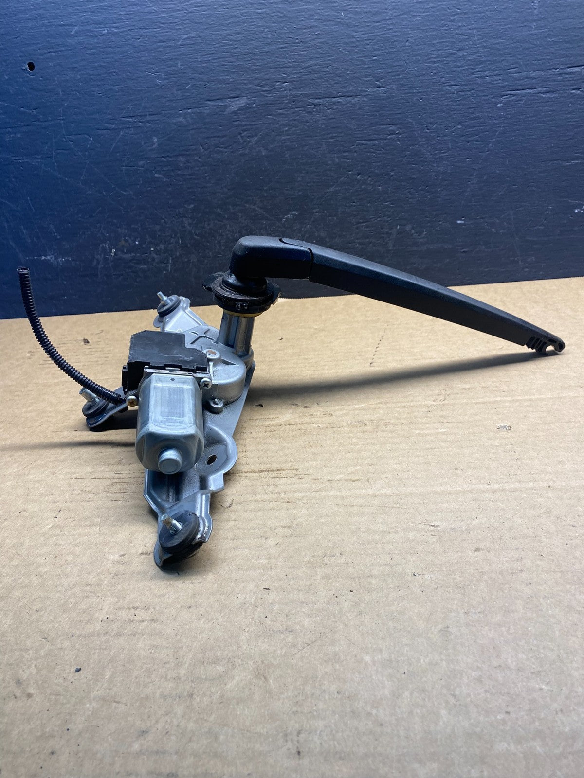 2001 to 2007 Toyota Highlander Rear Wiper Motor AC7974 DG2