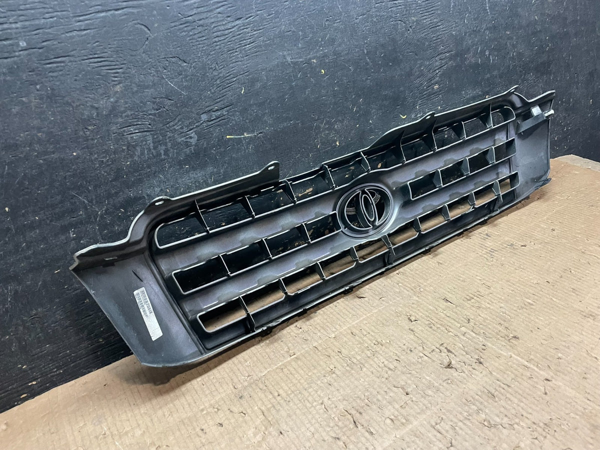2001 to 2003 Toyota Highlander Front Upper Grille Grill With Emblem Y6523 DG5