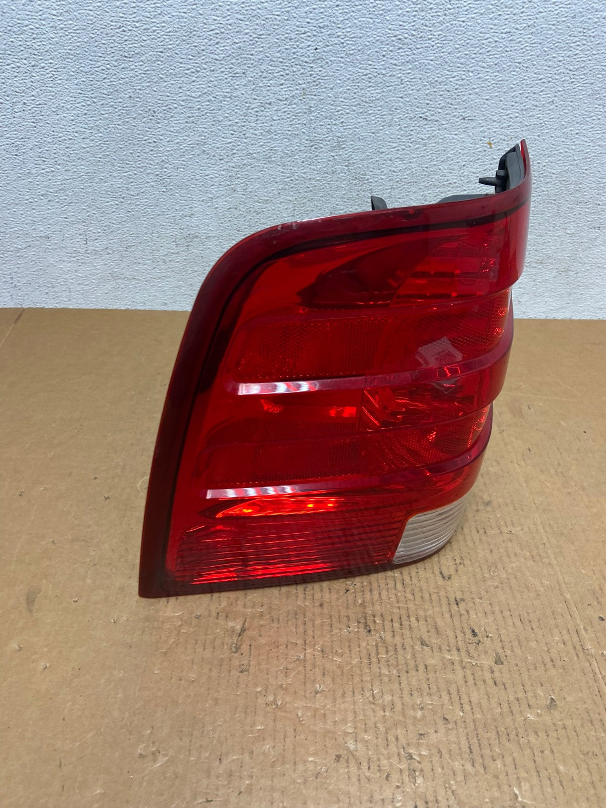 2003 2004 2005 2006 Ford Expedition Left Driver Lh Tail light AE0520 LK2