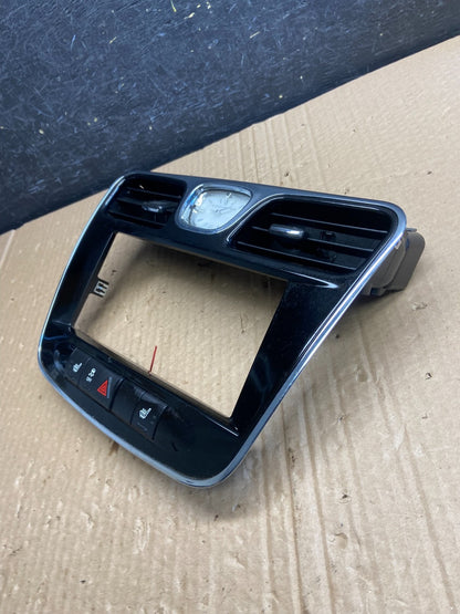 2011-2014 Chrysler 200 Dash Radio Bezel Trim Clock Hazard Bezel af6349 DG2