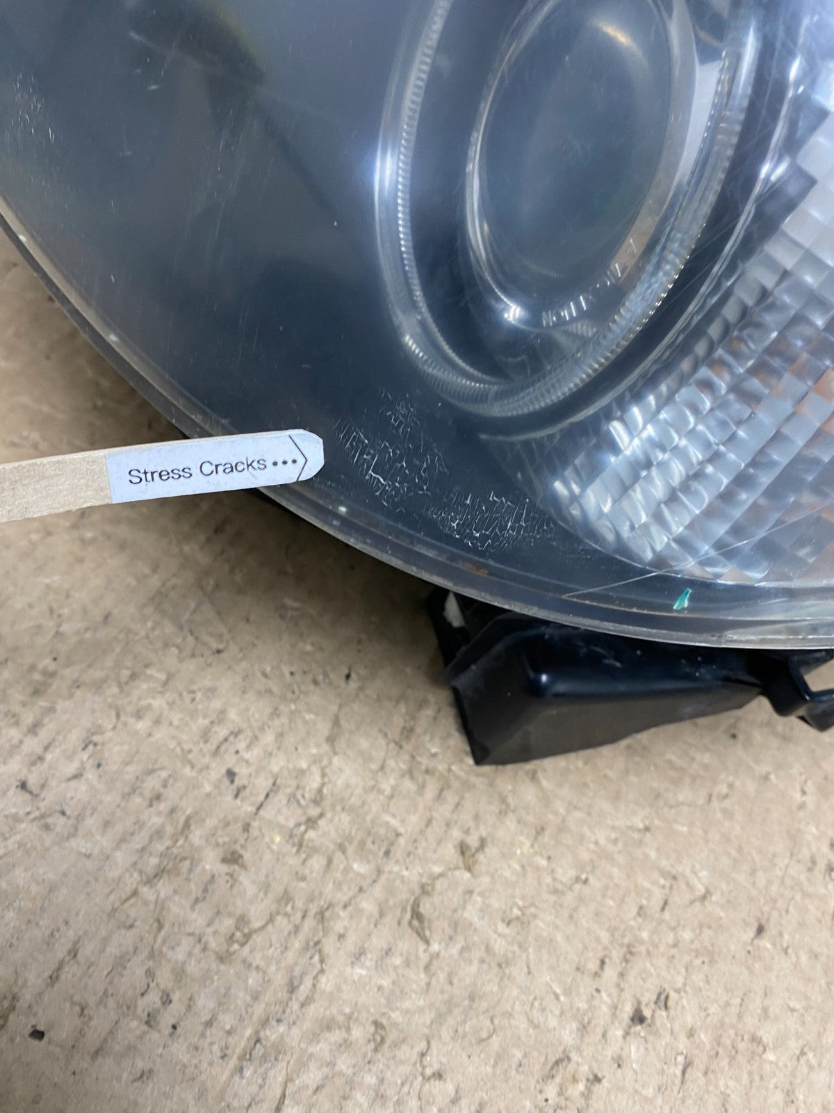 2004 to 2007 BMW 525i 5 Series Headlight Left LH Xenon AFS AC1644 DW4