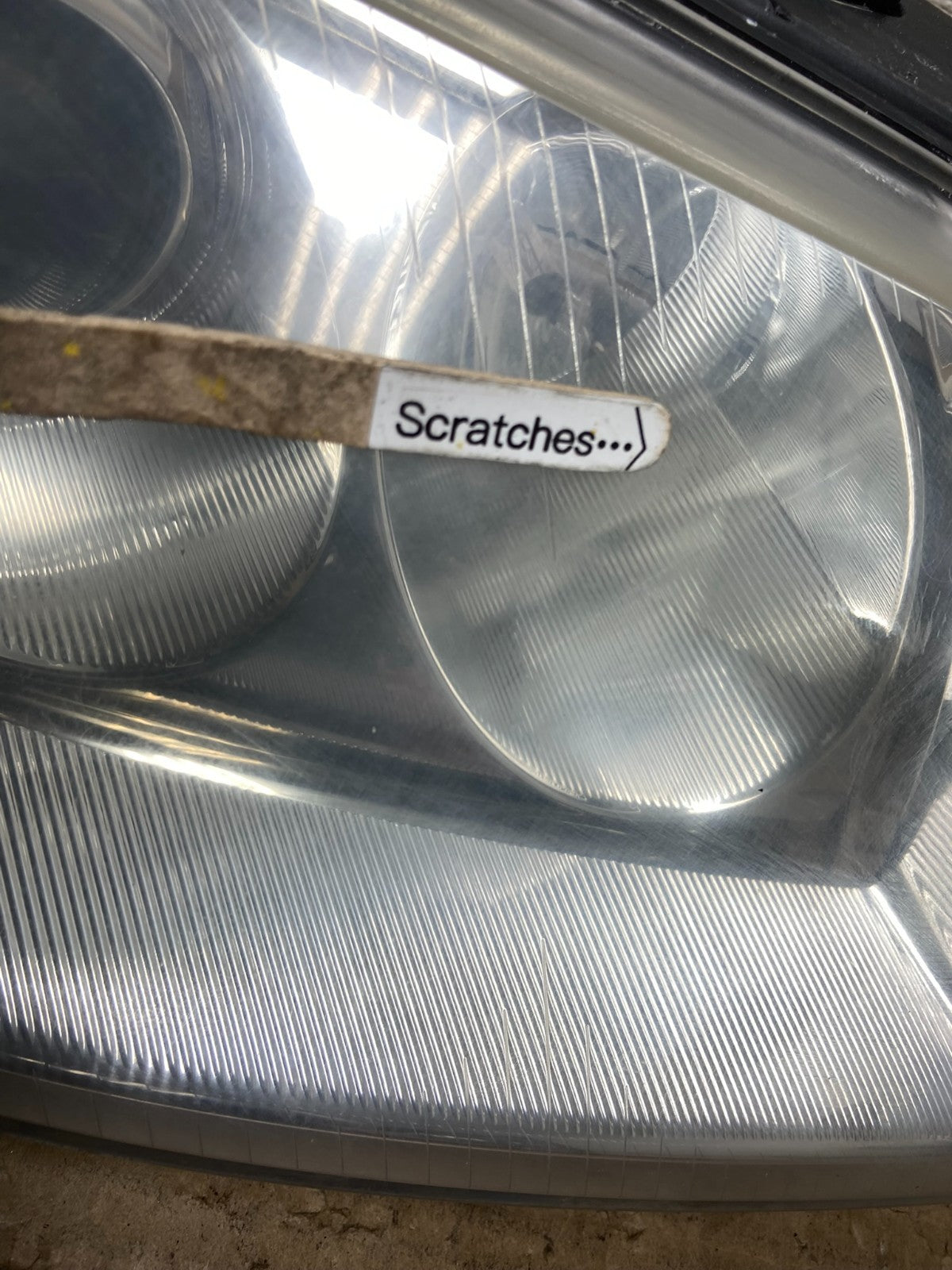 2001-2005 Volkswagen Passat Right RH Halogen Headlight Oem AB4939 DW3