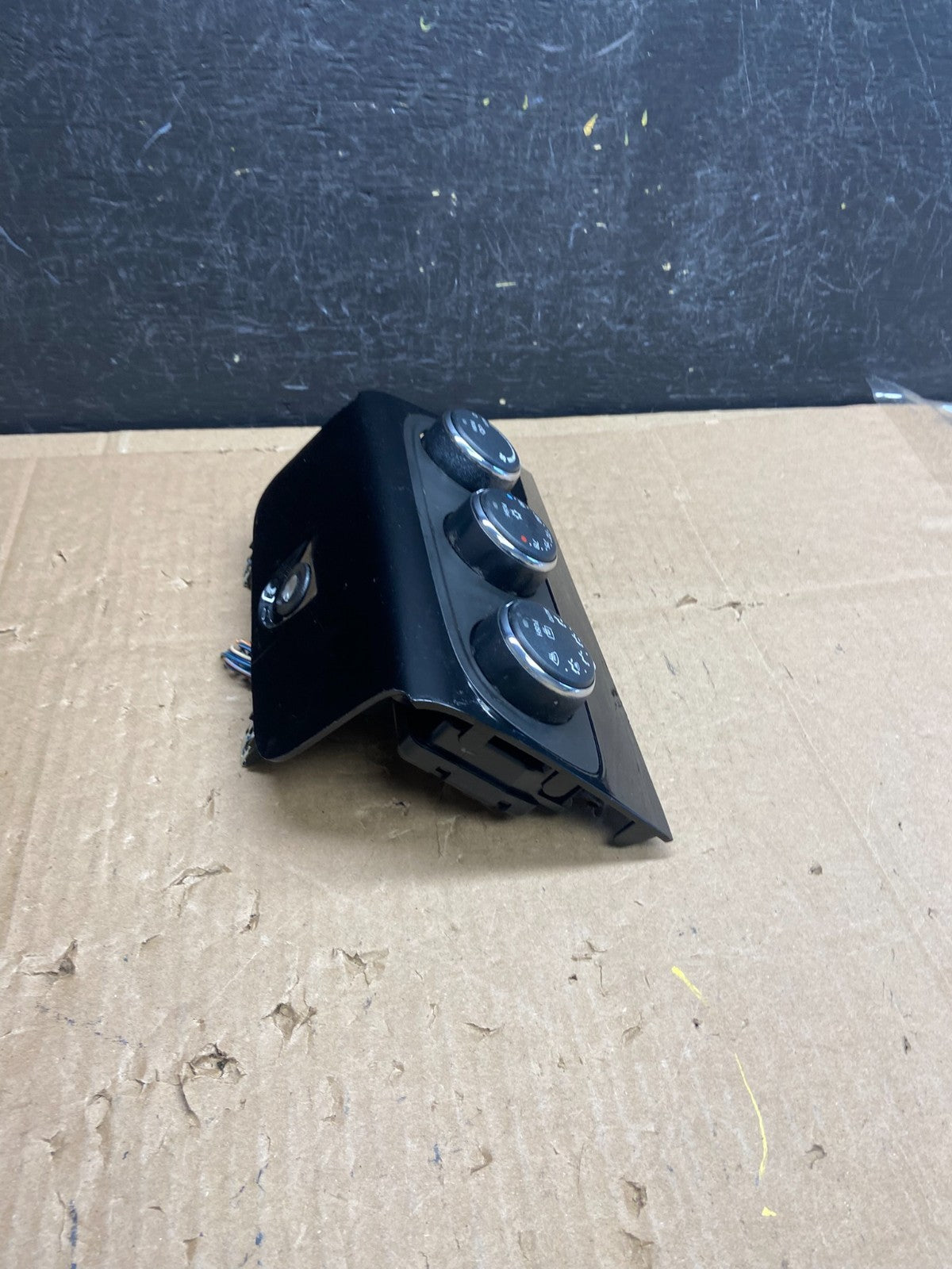 2011-2014 Chrysler 200 Heater AC Climate Switch Temperature Control AD2227 DG2