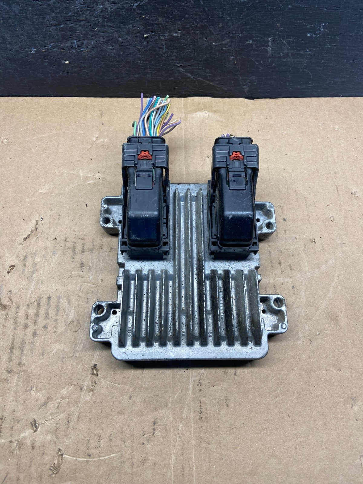 2010 to 2013 Chevrolet Silverado Yukon Engine Control Module ECM ECU af9348 DG0