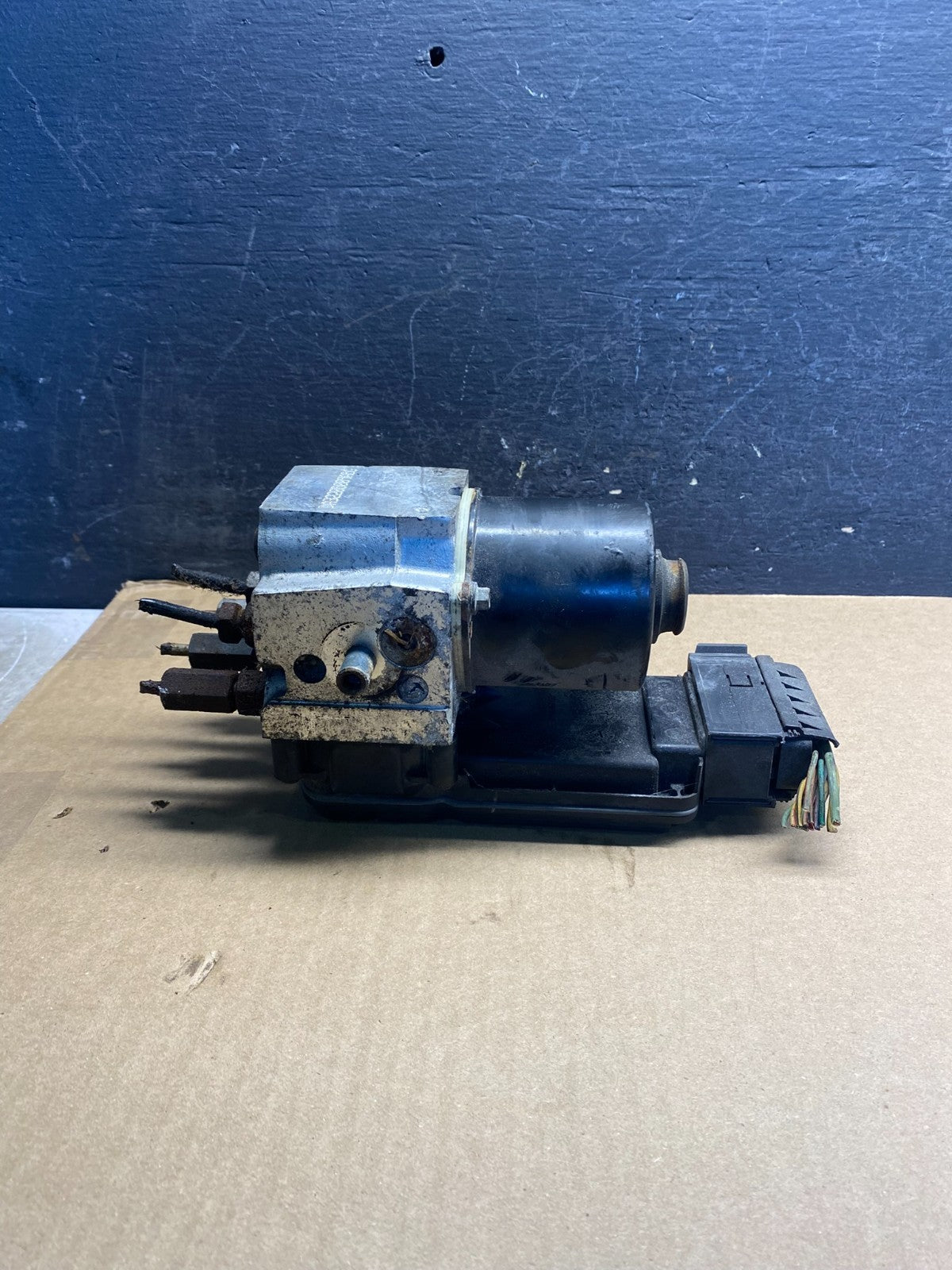 2003 2007 Ford E250 E350 Anti-Lock ABS Antilock Brake Pump af8927 DG4