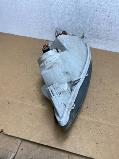 2002 to 2004 Toyota Camry Halogen Headlight Right Passenger Rh AD5243 DW8