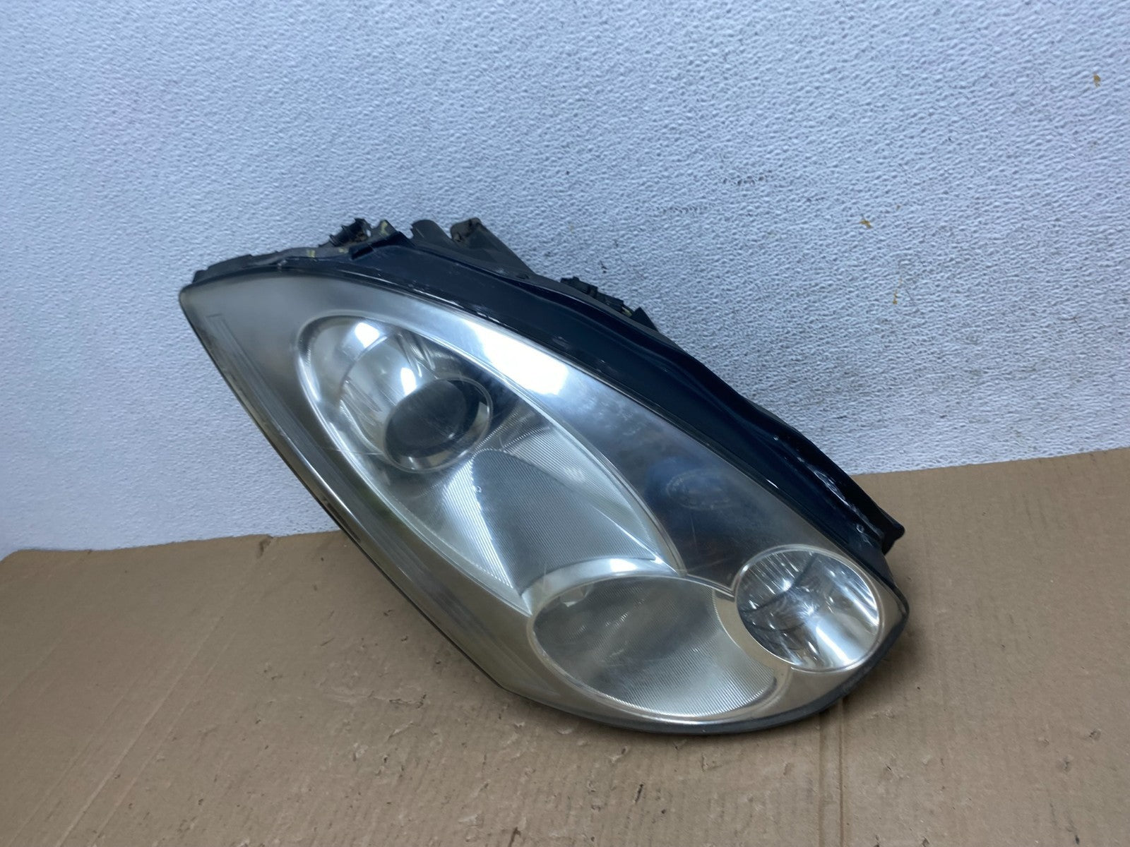 2006-2007 Infiniti G35 Coupe Headlight Right Passenger Xenon HID AE9019 DW1