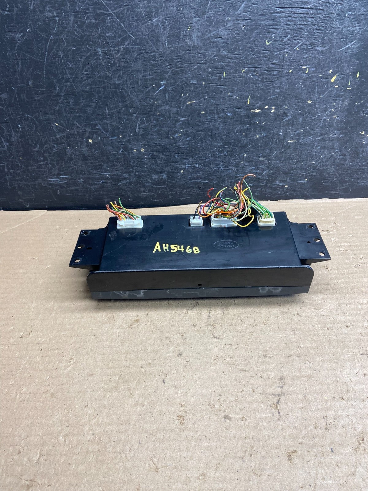 2008 to 2009 Land Rover Range LR3 AC Heater Climate Control Module ah5468 DG3
