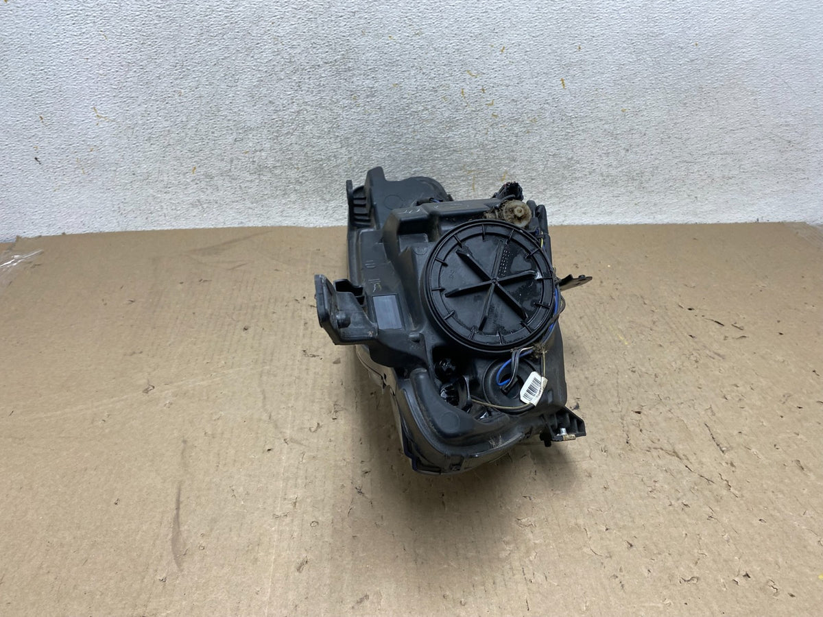 2016 - 2018 Chevrolet Malibu Left Driver LH Halogen Headlight AH7687 DW6
