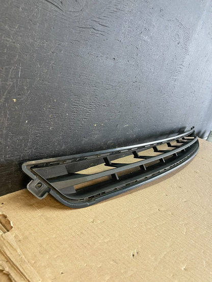 2013 2014 2015 GMC Acadia Front Lower Cover Grill Grille AE36742