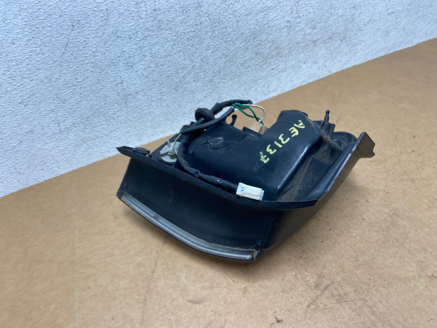 2001 2002 2003 Lexus Rx300 Right Passenger Rh Side Tail Light AE3137 LK4