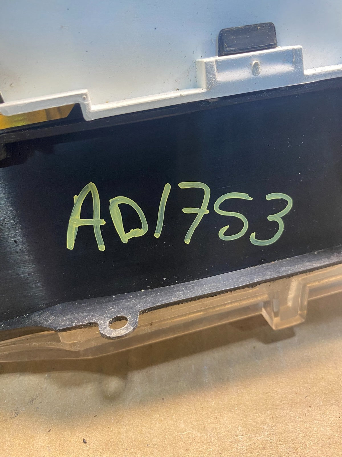 2001-2002 Ford Econoline E250 E350 Van Speedometer Instrument Cluster AD1753 DG8