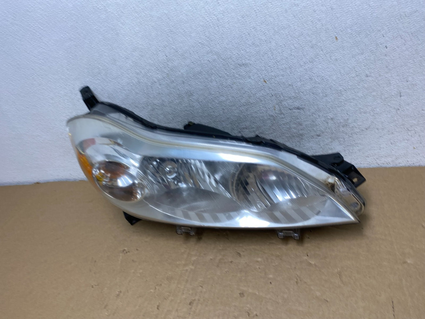 2009 to 2014 Toyota Matrix Right Passenger RH Side Halogen Headlight AF7321 DW1