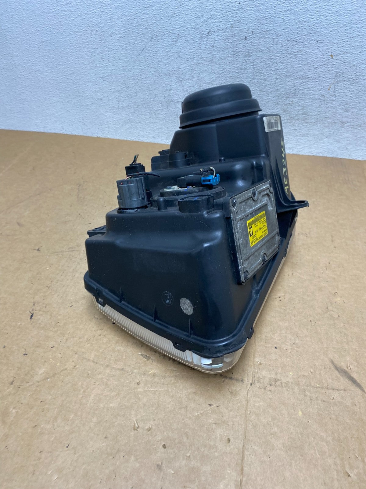 2005 to 2010 Chrysler 300C Right Passenger RH Side Xenon Headlight AE3245 DW8