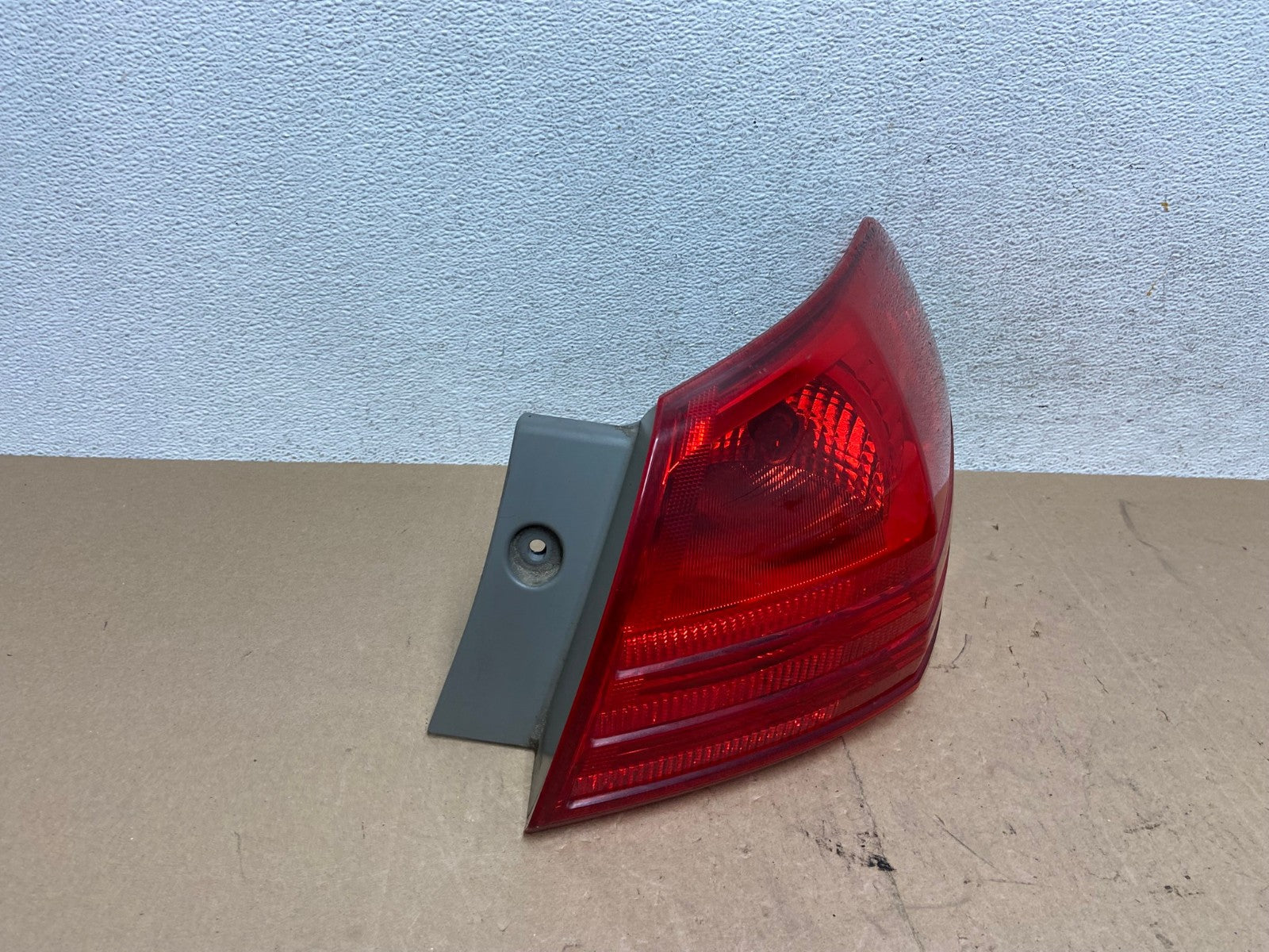 2008 to 2015 Nissan Rogue Right Passenger Rh Side Tail Light AE6813 LK2