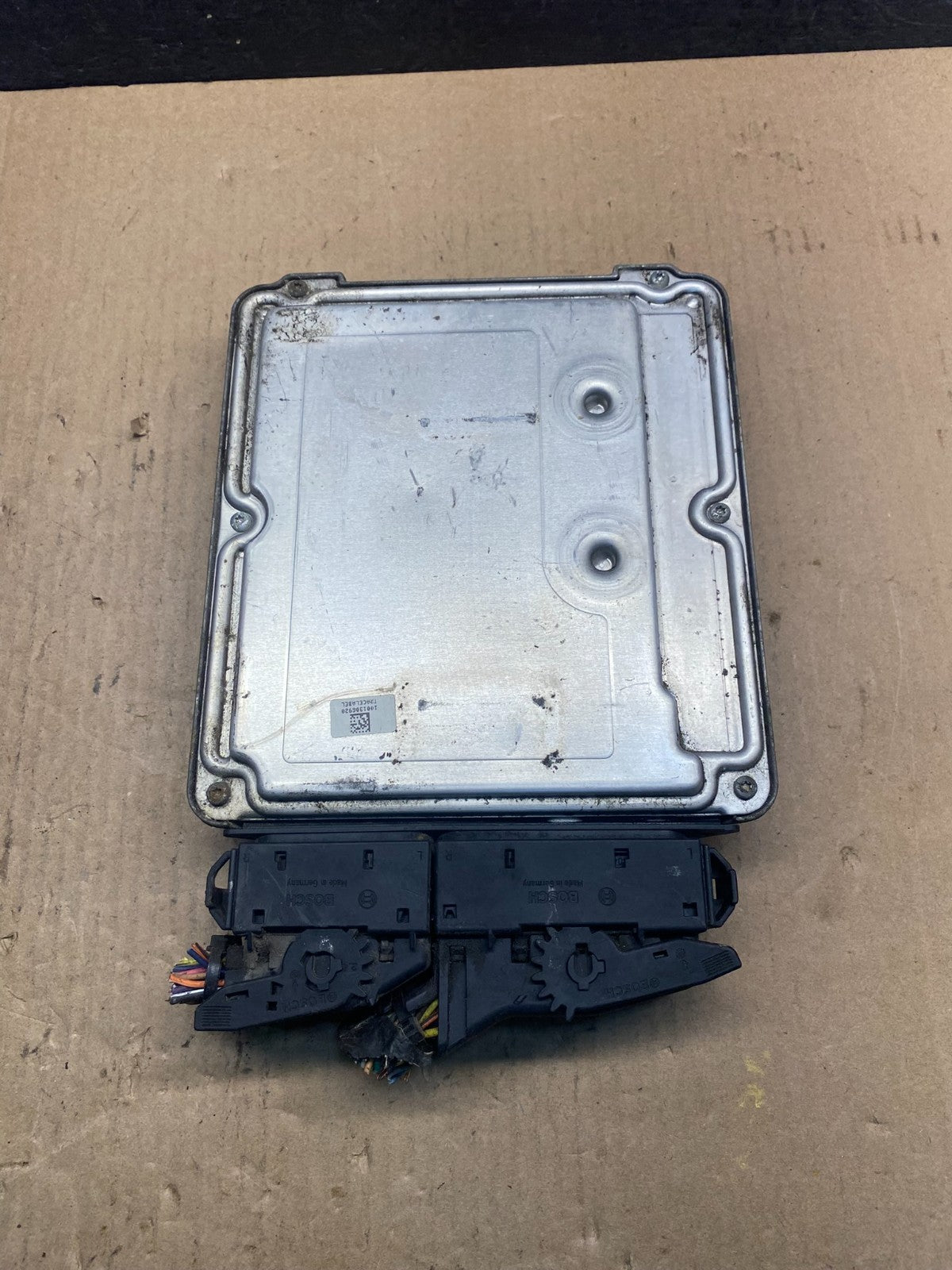 2010 2011 GMC Acadia Traverse Engine Control Module ECM ECU 12636355 AE6399 DW1