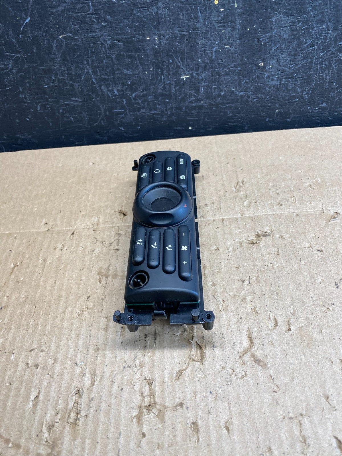 2004 to 2008 Mini Cooper S R50 AC Heater Climate Control AC9167 DG2
