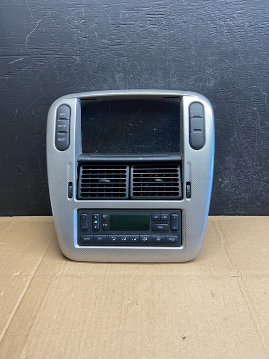 2002 to 2003 Ford Explorer Radio Dash Bezel Climate Control Air Vent AD2095 DG0