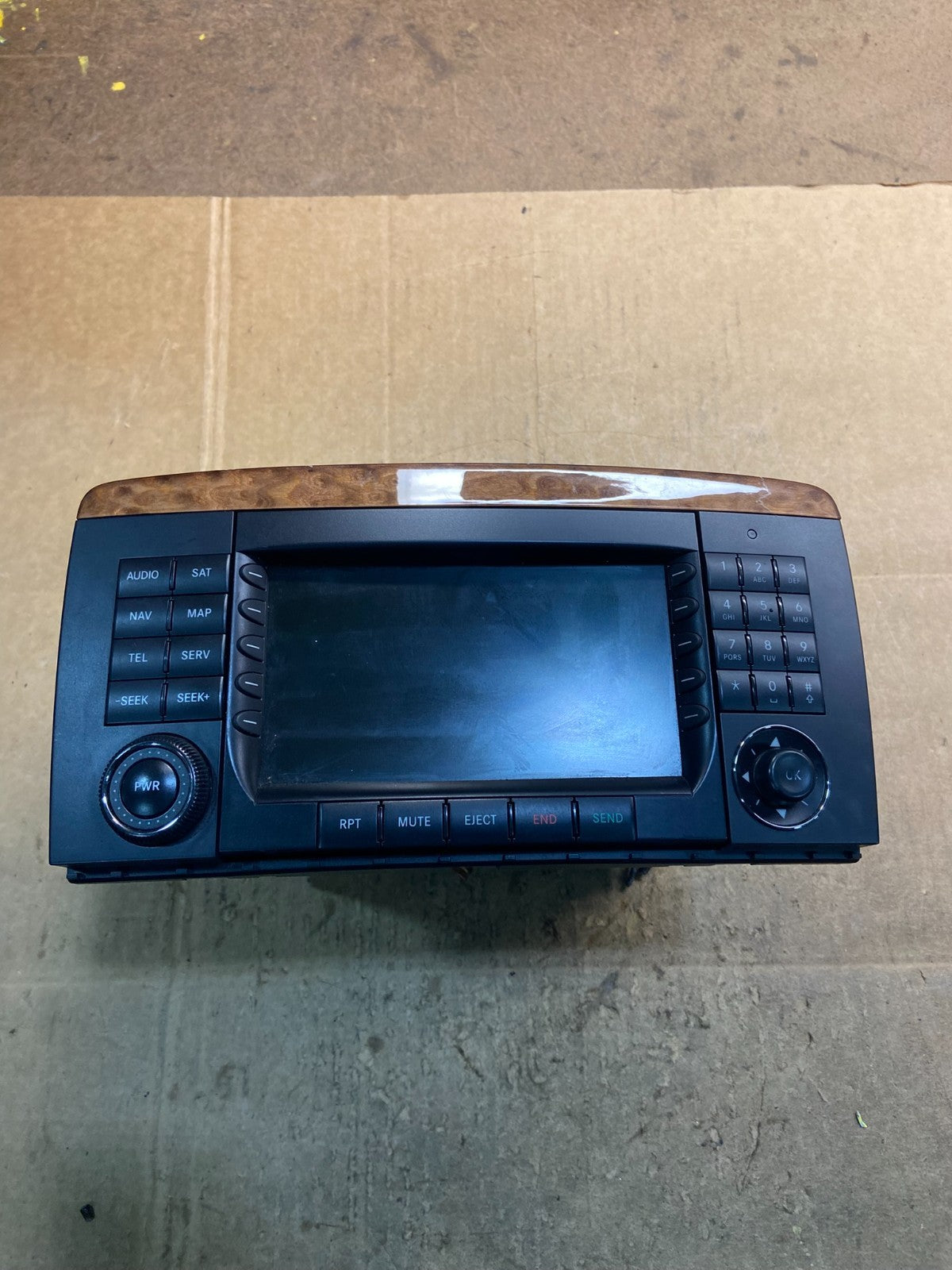 2006-2008 Mercedes W251 R350 R320 Head Command Navi Radio CD Player Y4187 DG6