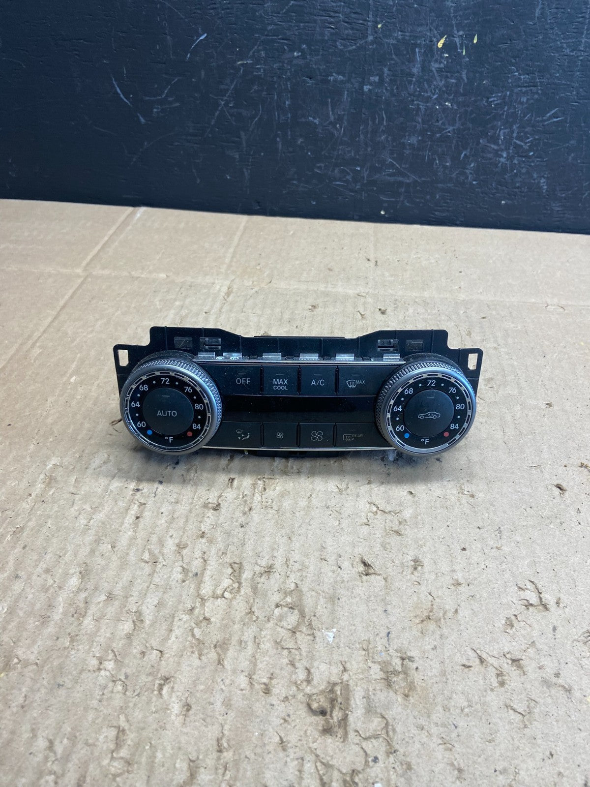 2008 2009 2010 Mercedes C-Class C300 A/C AC Climate Control Panel AB9705 DG0