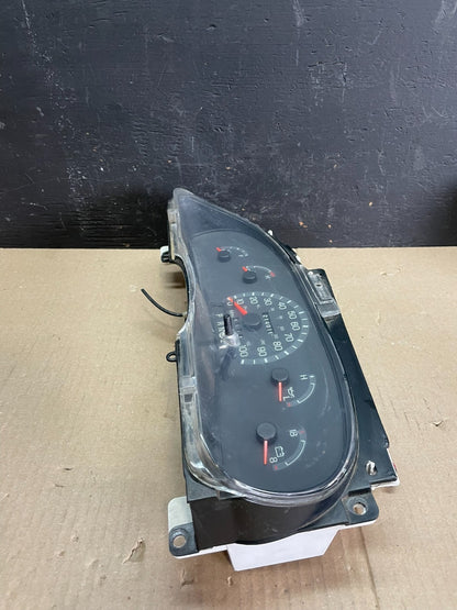 2001-2002 Ford Econoline E250 E350 Van Speedometer Instrument Cluster ab7834 DG5