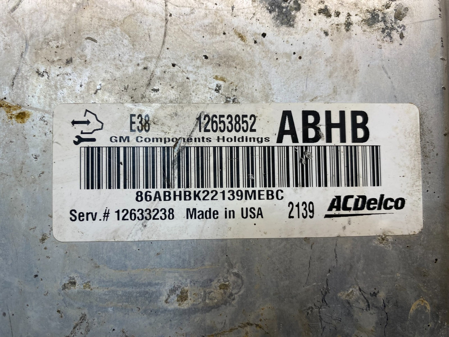 2010 to 2013 Chevrolet Silverado Yukon Engine Control Module ECM ECU AE8031 DW2