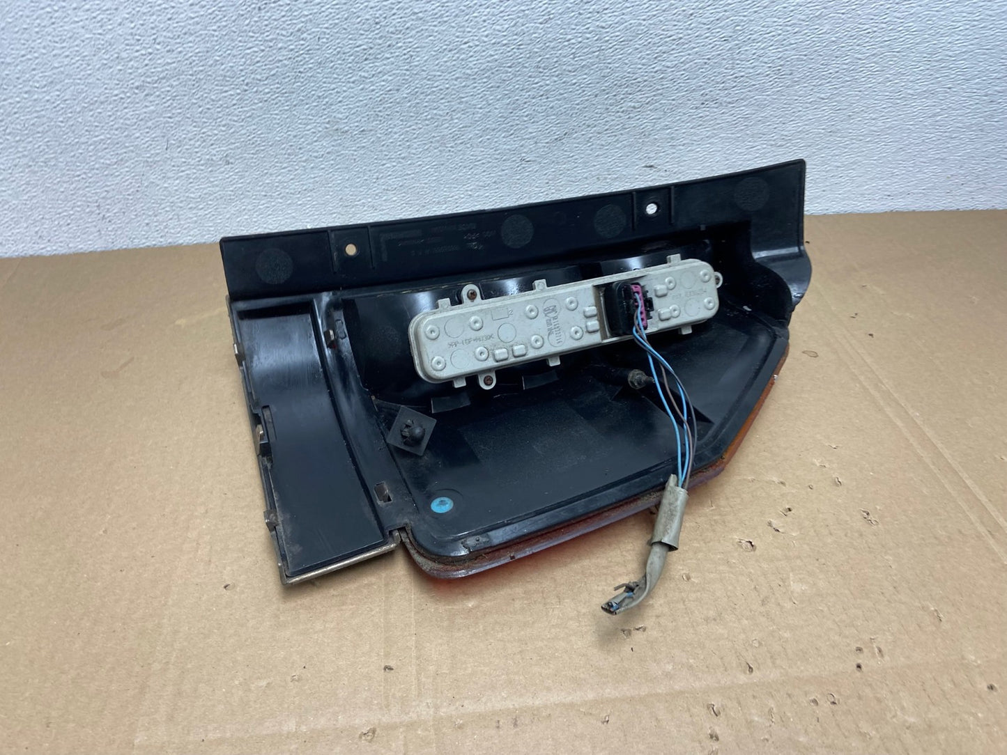 2002 to 2009 Gmc Envoy Left Driver Lh Side Tail Light OEM AC3784 LK5